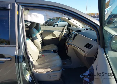 2012 Toyota Sienna Xle V6 8 Passenger из США, поврежденный, VIN 5TDYK3DC9CS203747